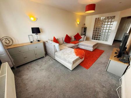 1 bedroom Property to let in King Street, Spennymoor, Durham