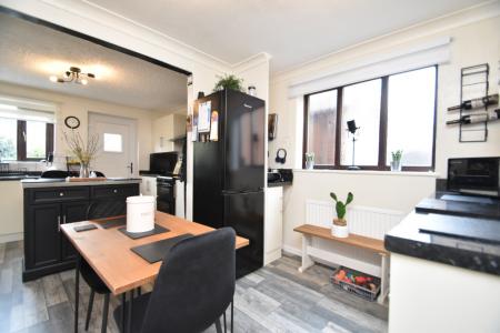 4 bedroom Detached house for sale in Phoenix Close, Langley Park, Durham, DH7