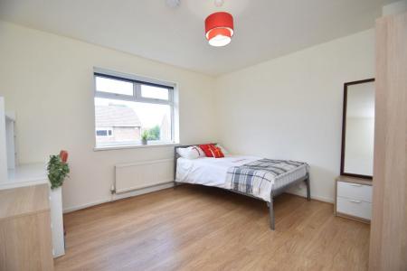 4 bedroom Property to let in Gray Avenue, Durham, DH1