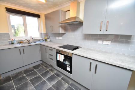 3 bedroom Property to let in Skippers Meadow - DH7