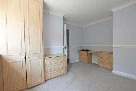 3 bedroom Terraced House to let in Glynville Close, Colehill