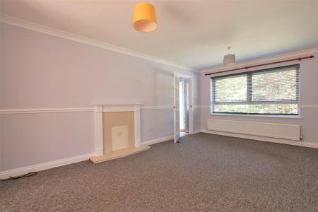 3 bedroom Terraced House to let in Glynville Close, Colehill