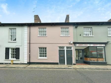 4 bedroom Terraced House to let in West Street, Wimborne