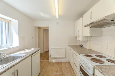 1 bedroom Studio flat to let in Leigh Road, Wimborne