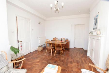 1 bedroom Apartment to let in Leigh Road, Wimborne