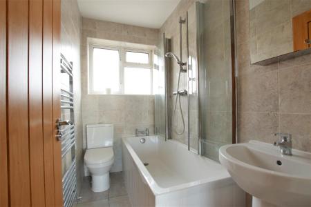 2 bedroom House share to let in Hill View Road, Bournemouth