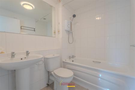 1 bedroom Apartment to let in Allenview Road, Wimborne