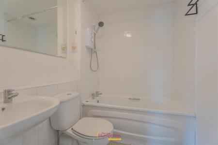 1 bedroom Apartment to let in Allenview Road, Wimborne