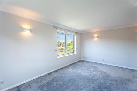 1 bedroom Apartment to let in Allenview Road, Wimborne