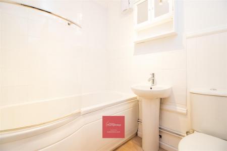 2 bedroom Apartment to let in GRIFFIN COURT, WIMBORNE,