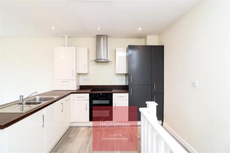 2 bedroom Apartment to let in Leigh Road, Wimborne