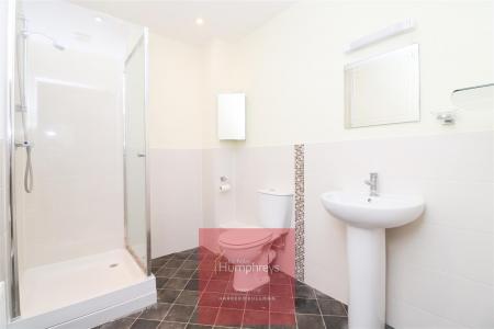 2 bedroom Apartment to let in Leigh Road, Wimborne