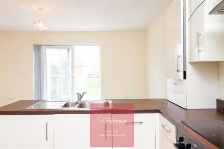 2 bedroom Apartment to let in Leigh Road, Wimborne