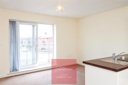 2 bedroom Apartment to let in Leigh Road, Wimborne