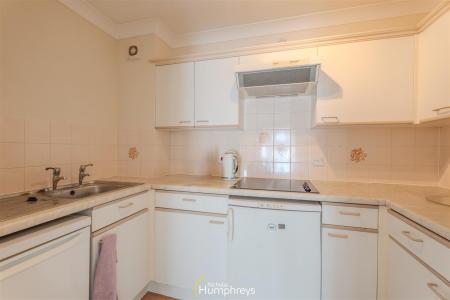 2 bedroom Apartment to let in Poole Road, Wimborne