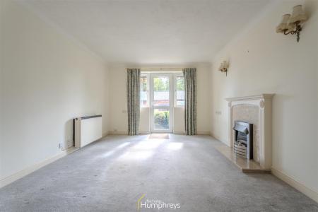 2 bedroom Apartment to let in Poole Road, Wimborne