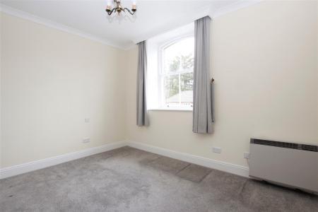 2 bedroom Apartment to let in Redcotts Lane, Wimborne