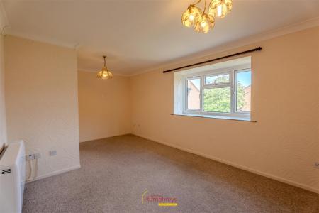 1 bedroom Apartment for sale in Leigh Gardens, Wimborne
