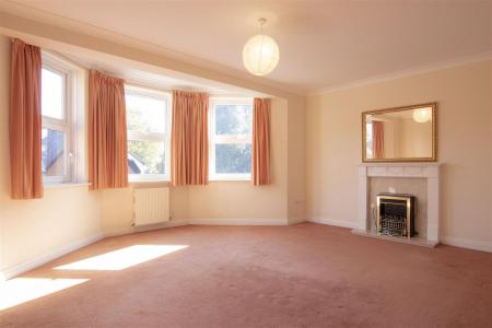 2 bedroom Apartment to let in Cranfield Avenue, Wimborne