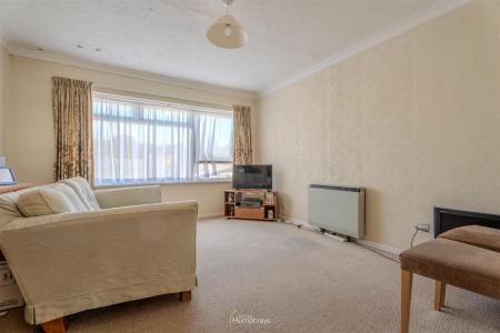 1 bedroom Apartment for sale in Meadow Court, Leigh Road, Wimborne