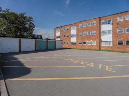 Meadow Court, Leigh Road, Wimborne