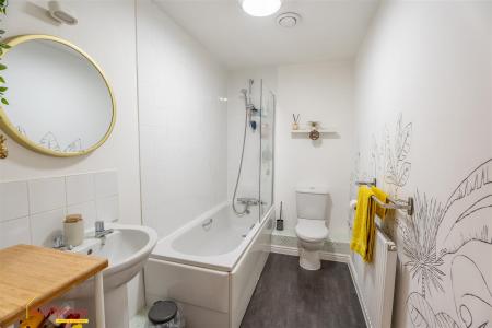 1 bedroom Apartment for sale in Brook Road, Wimborne