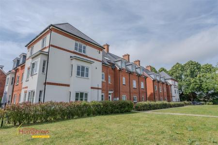 1 bedroom Apartment for sale in Brook Road, Wimborne