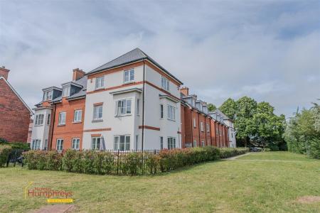 1 bedroom Apartment for sale in Brook Road, Wimborne
