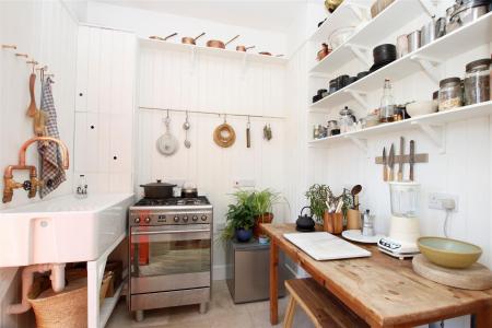 1 bedroom Apartment for sale in Leigh Road, Wimborne