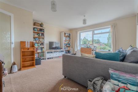 2 bedroom Apartment to let in Allens Road, Wimborne