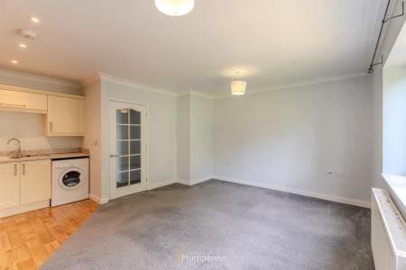 1 bedroom Apartment for sale in New Road, Ferndown