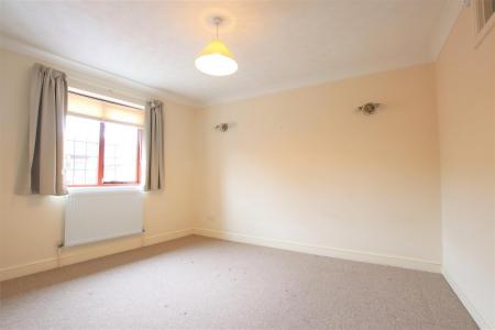 1 bedroom Apartment for sale in Millstream Close, Wimborne