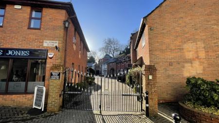 1 bedroom Apartment for sale in Millstream Close, Wimborne