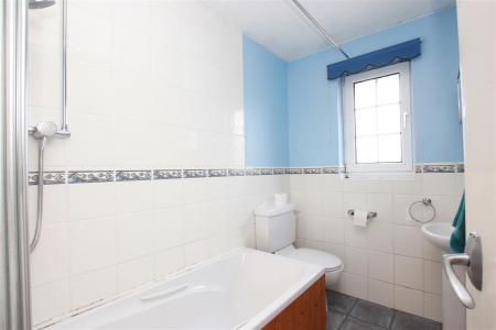 2 bedroom Semi-detached house to let in Old Barn Road, Bere Regis