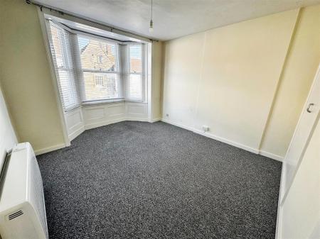 2 bedroom Apartment to let in High Street, Wimborne