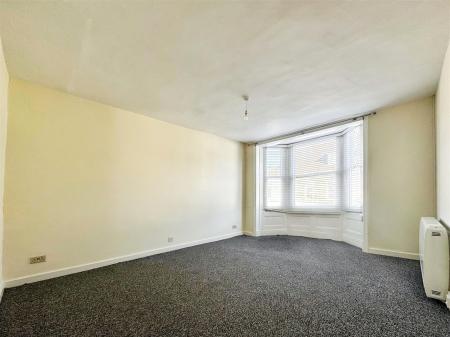 2 bedroom Apartment to let in High Street, Wimborne