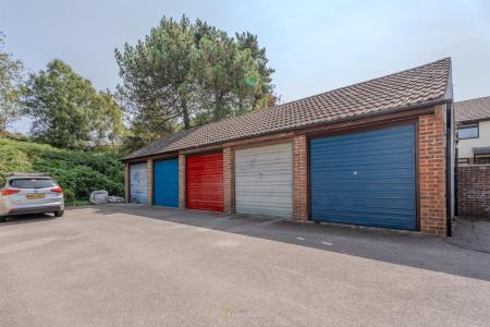 2 bedroom Terraced House for sale in Chalbury Close, Poole