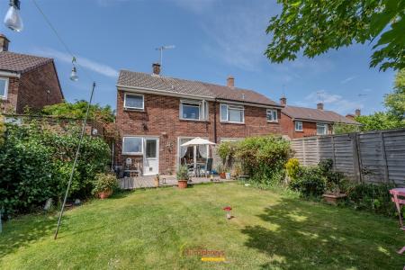 2 bedroom Semi-detached house for sale in Spittlefields, Ringwood