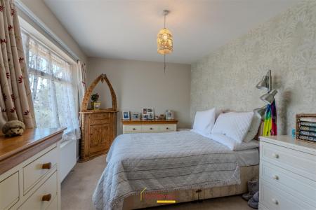 2 bedroom Semi-detached house for sale in Spittlefields, Ringwood