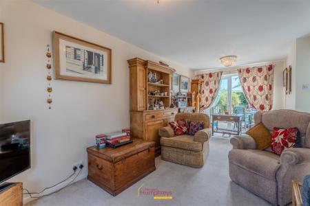 2 bedroom Semi-detached house for sale in Spittlefields, Ringwood