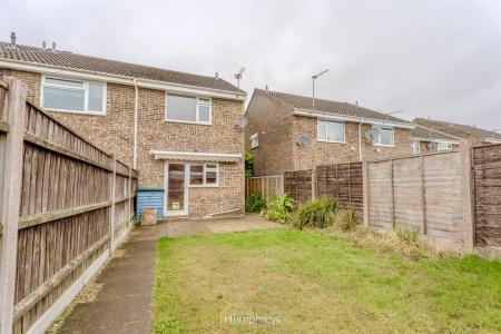 2 bedroom End of terrace house to let in COCKERELL CLOSE, MERLEY