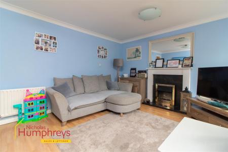 3 bedroom Terraced House for sale in Old Manor Close, Wimborne