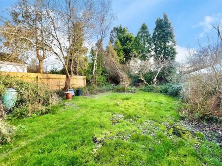 2 bedroom Detached bungalow for sale in Dales Drive, Wimborne