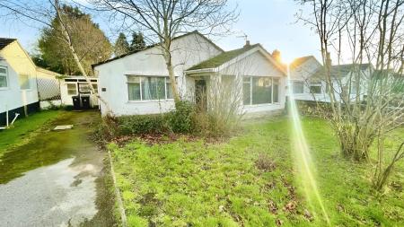 2 bedroom Detached bungalow for sale in Dales Drive, Wimborne