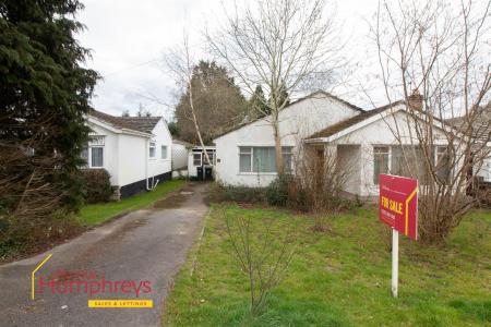 2 bedroom Detached bungalow for sale in Dales Drive, Wimborne