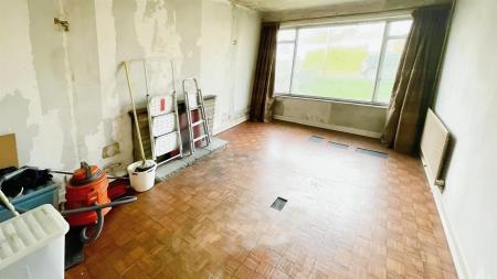 2 bedroom Detached bungalow for sale in Dales Drive, Wimborne