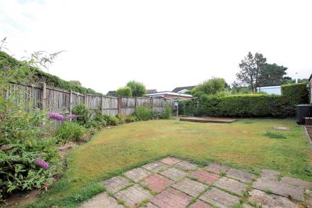 2 bedroom Detached bungalow to let in RIVER CLOSE, WIMBORNE
