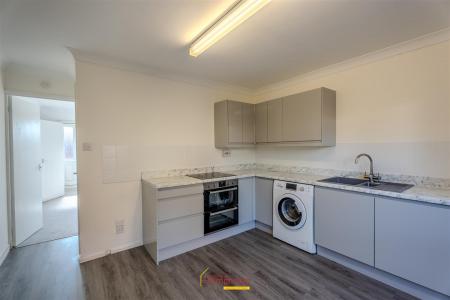 2 bedroom Terraced House to let in Greenhayes Rise, Wimborne