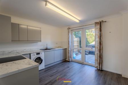 2 bedroom Terraced House to let in Greenhayes Rise, Wimborne