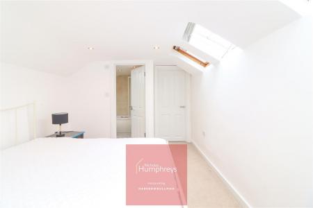 2 bedroom Apartment to let in West Borough, Wimborne